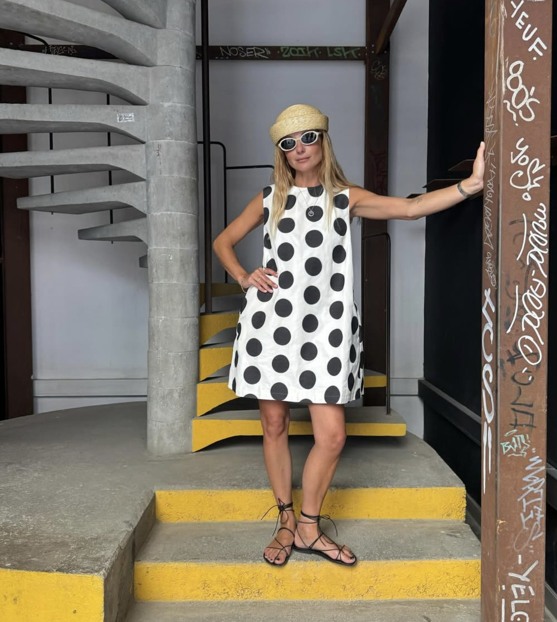 Portuguese Girl Style